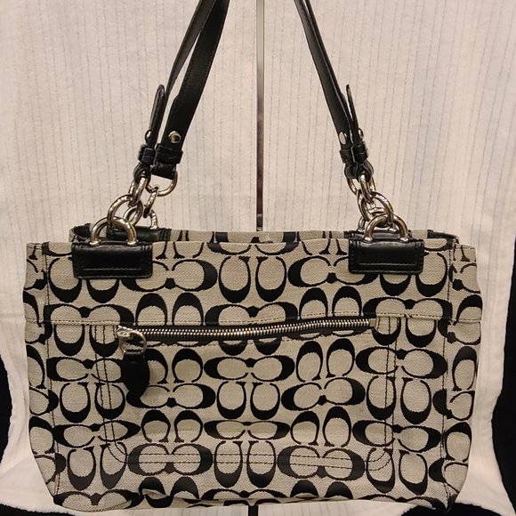 Coach Black & Grey Signature Canvas Penelope - Picture 2 of 16